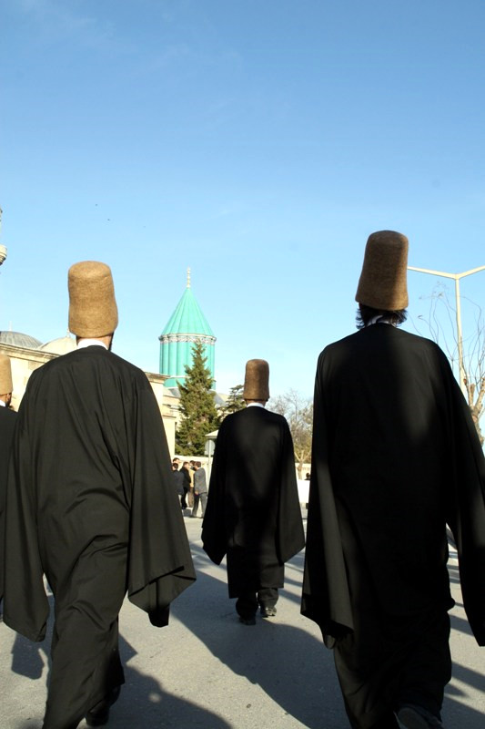 Her y�l 1-17 Aral�k tarihleri aras�nda d�zenlenen Hazreti Mevlana