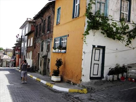 Kesintisiz bir �ekilde insanlar 2 bin 500 y�ld�r bu sokaklar �zerinde ya�am s�r�yorlar.