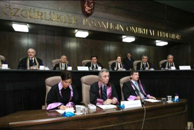Aralk 2009: Anayasa Mahkemesi DTP
