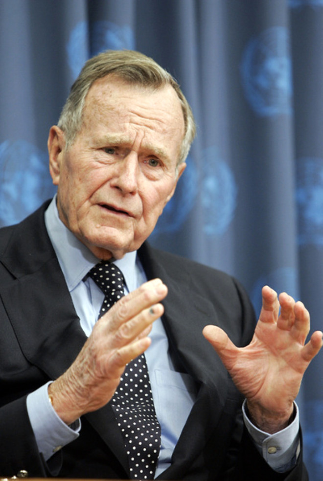 ABD Eski Bakan George H. W. Bush. Akas Baba Bush