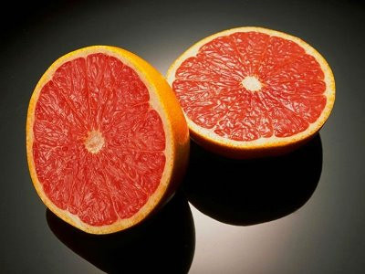 Greyfurt, hem C vitamini deposudur hem de liflidir, pembe ve k�rm�z� olan k�s�mlar� ise likopen i�erir.