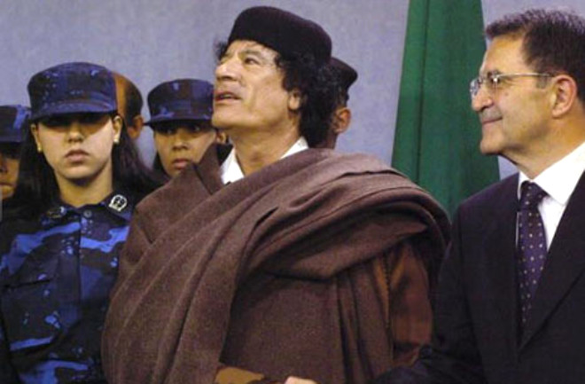 Bakire olduklar sylenen kadnlar komando eitimi alm ve Kaddafi