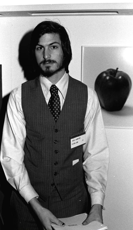 Woz ve Jobs, manuel olarak y�klenmesi yerine Apple II