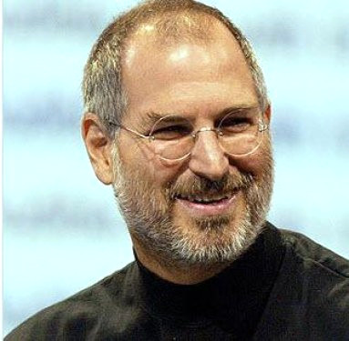 2003: 

Power Mac G5, al�minyum kasas�yla birlikte kullan�c�lara sunuluyor. Bunun yan� s�ra Al Gore da Apple