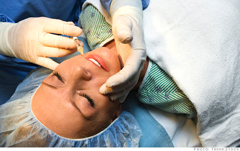 10. Cerrah�n ana ilgi alan�n� bilmek: Her Plastik Cerrah her t�rl� estetik i�lemi yapabilir ama �zellikle ilgilendi�i operasyonlar� daha iyi yapacakt�r.