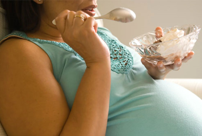 Vejeteryanlarda hamilelik seyri genellikle normaldir. Krmz et yenmesi art deildir. Tavuk ve balk, krmz etin yerini tutabilir. Balk haftada iki defa yenebilir.