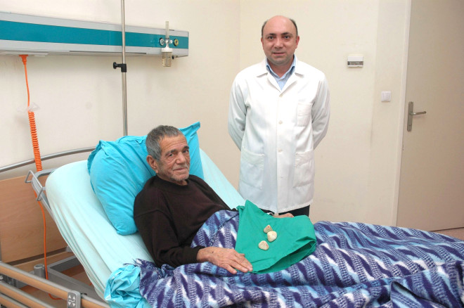Osmaniye Devlet Hastanesi roloji servisine prostat ikayeti ile bavuran ve ameliyat edilen emekli taksi ofr Ferudun zsoy