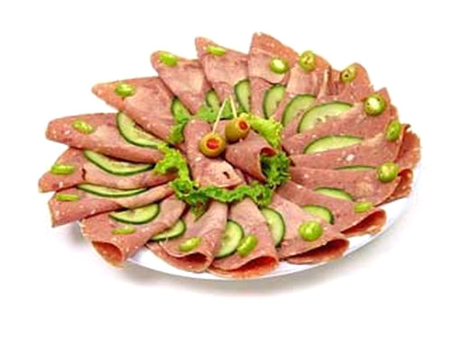15. SOS�S, SALAM: ��inde sodyum nitrit bulunan salam ve sosisin t�ketilmesi kansere neden oluyor.