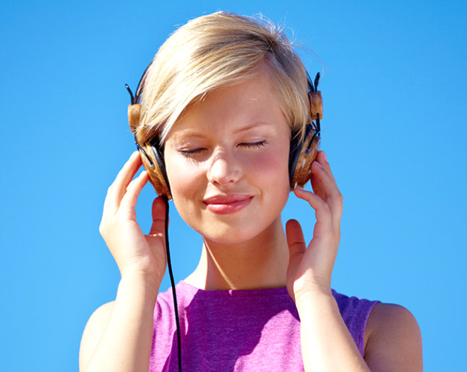 Aratrmalar ayn zamanda mzik dinlemenin konsantrasyonu da artrdn gsteriyor.