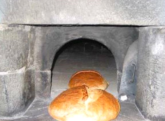 HZ. Z�LK�FL (AS): Ekmek pi�irirdi, f�r�nc�lar�n piriydi.