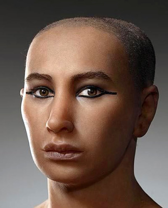 Tutankamon: Sadece 19 yl yaayan ve " ocuk Kral" lakab ile bilinen kral Tutankamon,  boyutlu yaplan heykele gre yksek bir eneye, ince bir burna ve kk dilere sahip. Garip bir yapya sahip olan kafas muhtemelen babas Akhenaton