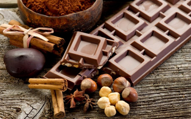 ikolatann iinde bulunan antioksidanlar kanserle mcadelede faydal. Kakao, yeil aya oranla  kat daha fazla antioksidan madde ieriyor.
