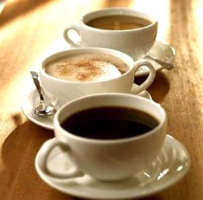 Tansiyon - 2003 ylnda Edinburgh niversitesi uzmanlarnn yapt bir aratrmayla, kahvenin tansiyona olan etkisiyle ilgili grler yeni bir ivme kazand. Dzenli olarak gnde drtbe bardak kahve ienler zerinde yaplan aratrmalarda kandaki basn, yani tansiyon hzla ykseldi. Yaplan testlerde, yksek miktarda kahve tketiminin tansiyonu hzla ykselttii grld.
