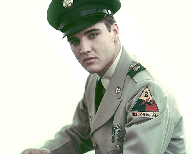 Bir ksm basnda haber olan kitaba gre Presley, dnemin ABD Bakan Richard Nixon