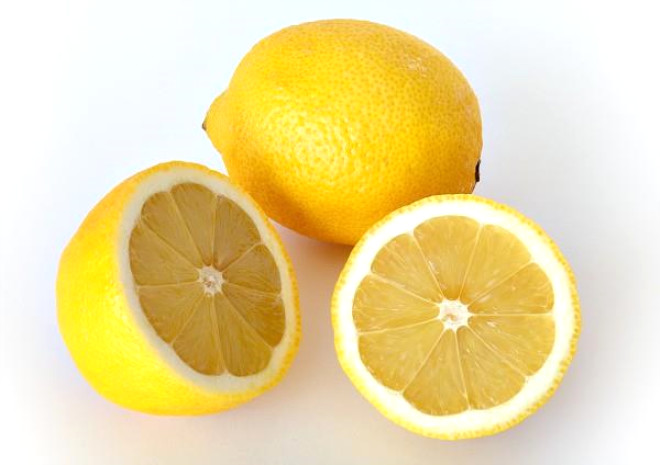 Yemeklerde, salatalarda, çayda hatta maskelerde bile kullanılan limon insan sağlığına olan faydasıyla bir nevi ilaç gibi.