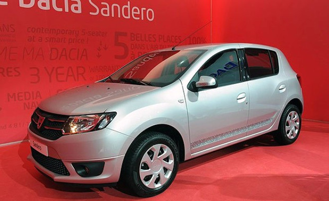 Dacia Yeni Sandero (Ambiance 1.2 16V 75 bg) 24 bin 490 TL