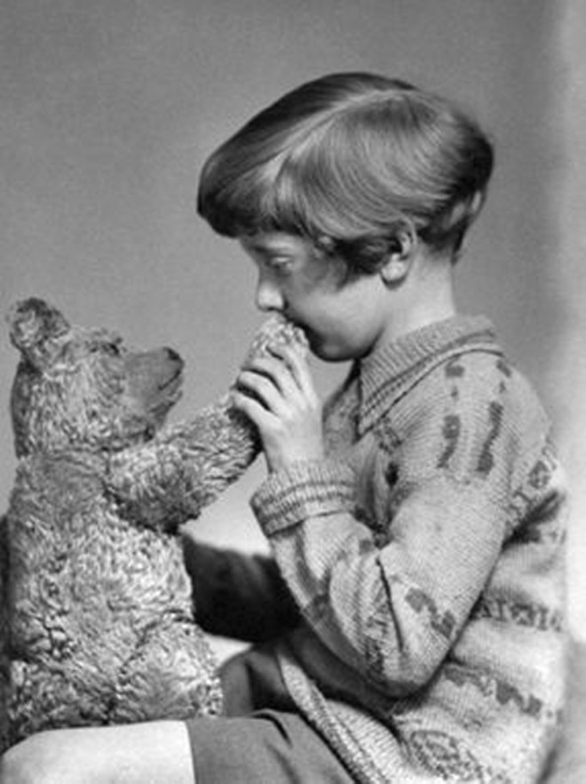 Winnie the Pooh ve Christopher Robin, 1927