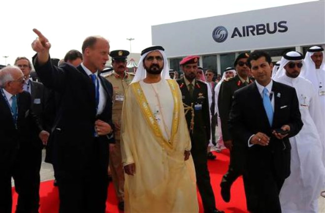 Airbus uaklar iin anlamay havayolu bakan eyh Ahmed Bin Said El Maktum ve Airbus bakan Fabrice Bregier imzalad. Emirates