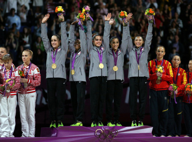 En madalyal lke: Amerika Birleik Devletleri 1896-2012 yllar arasnda dzenlenen yaz ve k olimpiyatlarnda toplam madalya says en fazla olan lke ABD. lkenin 2653 madalyasnn 1063 tanesi altn.

