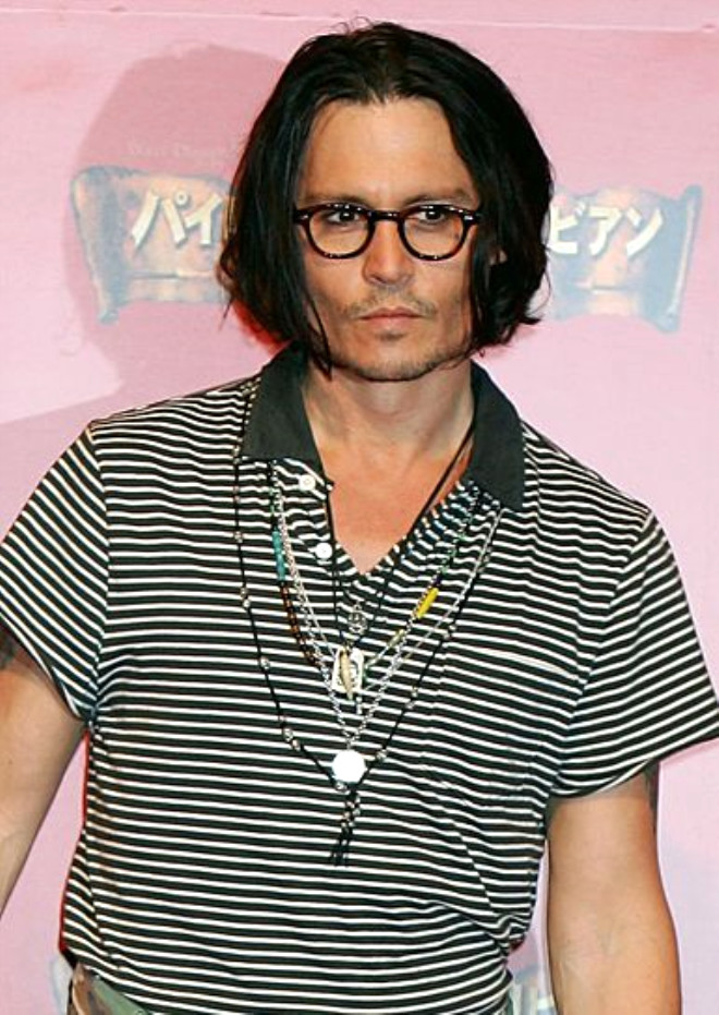 Johnny Depp: lk ilikisini henz 13 yanda yaam.
