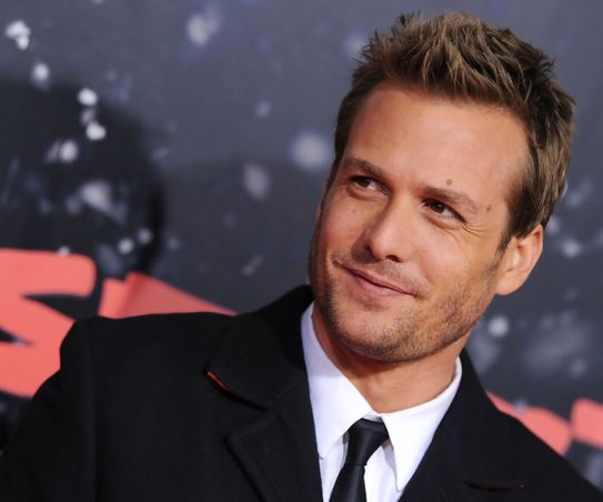 Gabriel Macht.
