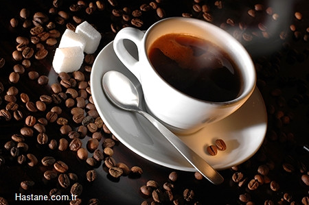 Bunlar�n yerine siyah kahve �ekirdeklerinden yap�lan normal kahveyi tercih edin. Siyah kahvenin ise sadece 5 kalorisi var.