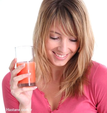 5- Hazm� kolay olan domates �zellikle ni�astal� yiyeceklerin hazm�n� kolayla�t�r�r.
