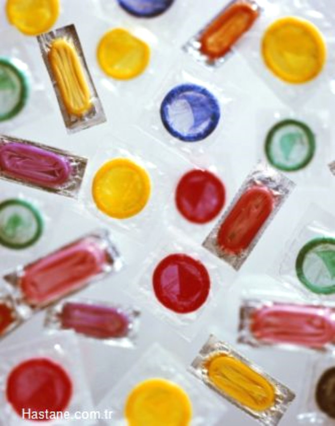 Kondom (Prezervatif): Erkekler tarafndan kullanlmak zere bir eit lastikten yaplm ok ince ve esnek bir klftr. Cinsel iliki srasnda, meni iindeki erkek tohum hcrelerinin (sperm) kadnn vajinasna gemesini engeller.
