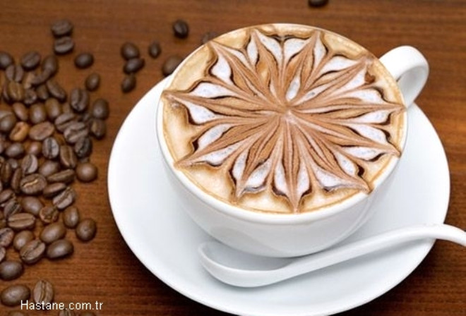 zel kahve maazalarndan alnan kahveler ve iine eklenen uruplar, kremalar, ekstra malzemelerle kahvenin kalorisi artyor.