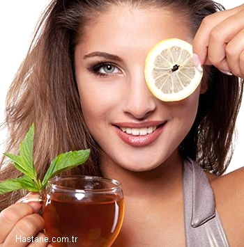 24- Tar��n �eker ihtiyac�n� azalt�r meyve salatas�, bitki �aylar� ve s�t�n�z�n i�ine eklemeyi deneyin.
