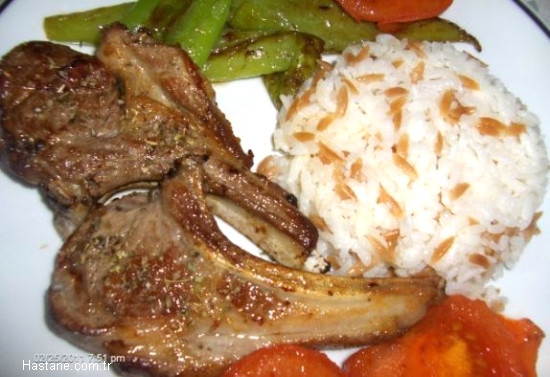 Protein a��rl�kl� yemek sa�l�kl� kilo kayb� sa�lar � YANLI� Protein a��rl�kl� beslenmede v�cut proteinleri sindirmek i�in �ok fazla enerji harc�yor ve zay�flama olabiliyor.