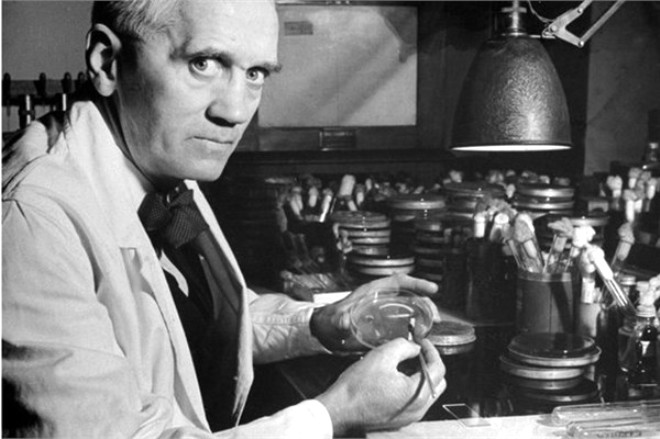 1928: Penisilin: Alexander Fleming
