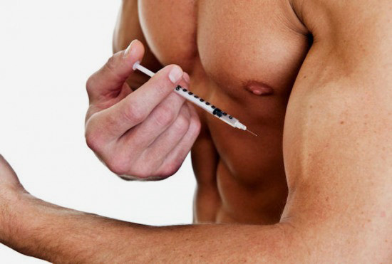 Steroidler (Sporda performans art�r�c� ila�lar): Steroid anti-inflamatuar baz� ila�lar kilo al�m� konusunda k�t� bir �ne sahiptir. ��nk� bu t�r ila�lar s�v� tutmas�n�n yan� s�ra i�tah�n�z�n a��lmas�na neden olabilir.
