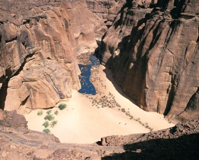 Ennedi Yaylas veya Franszlarn verdii isimle Guelta d