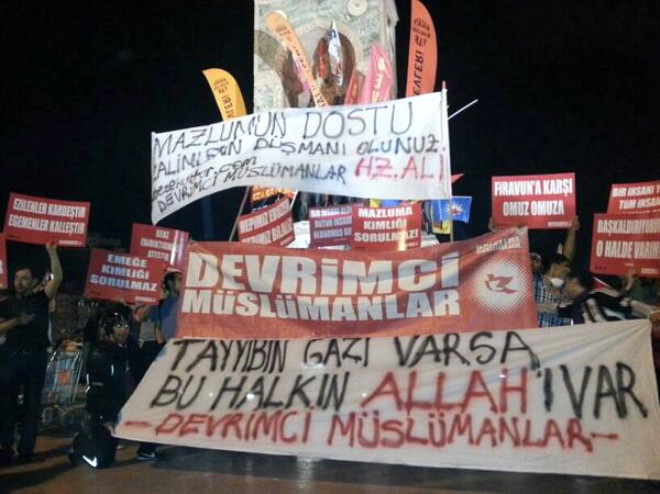 Antikapitalist Mslmanlar, "#GeziyiHatrlat Taksim kartmasndan..." diyerek bu fotoraf paylat.
