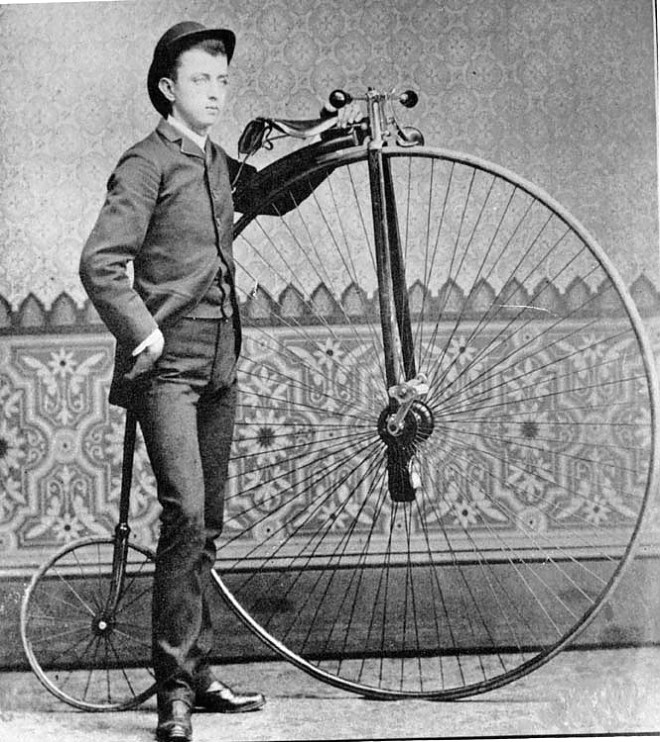 lk bisiklet- 1817 ylnda Alman Baron Karl von Drais de Sauerbrun tarafndan icat edilmitir.