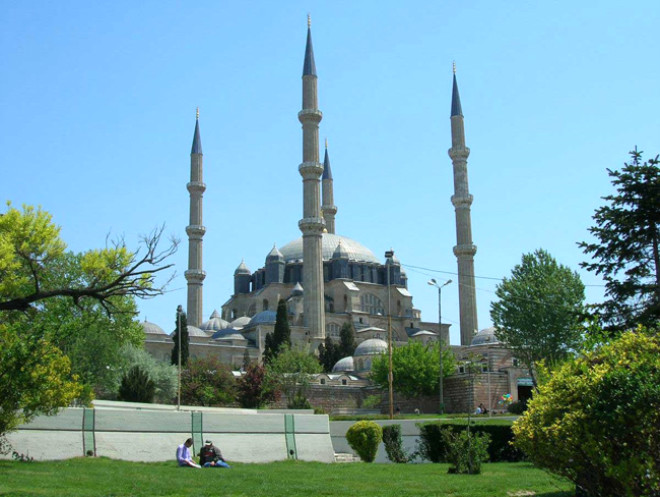 Mimar Sinan da lale motifini "ters" olarak yapmtr.
