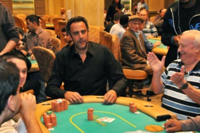 Brad Garrett; Everybody Loves Raymond dizisinin yldz Garrett Dnya Poker Serisi