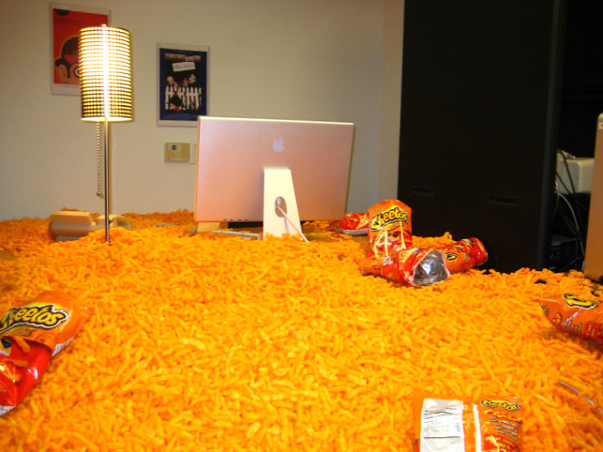 12. Cheetos her yerde