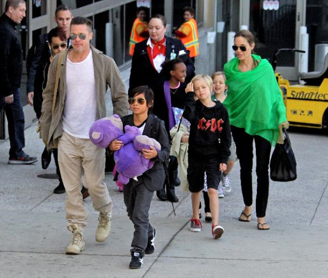 Anne ve babalar Angelina Jolie ve Brad Pitt yani Hollywood