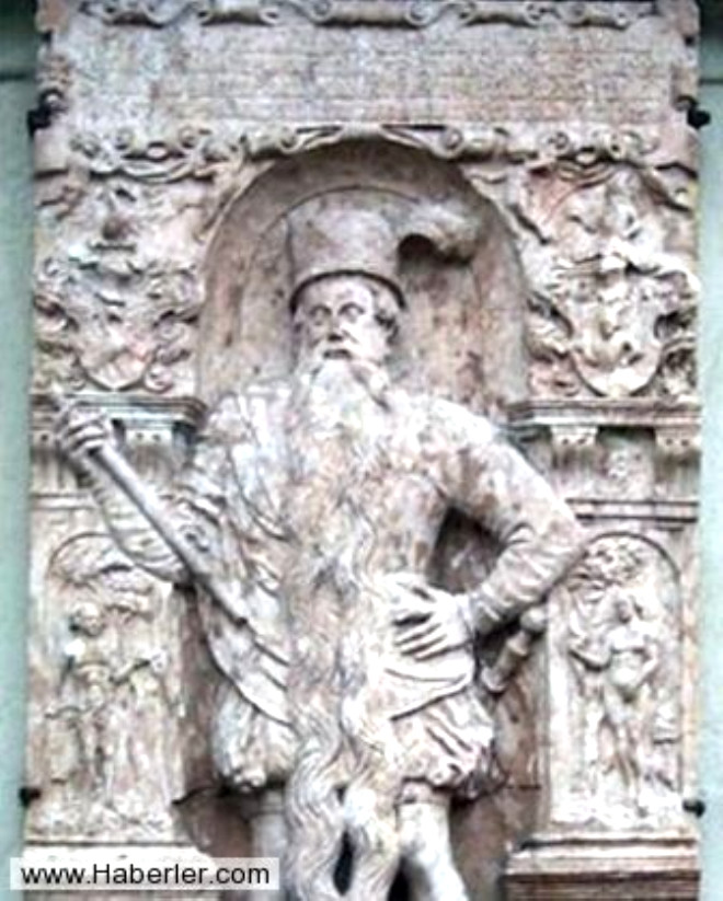 Avusturyal Hans Steininger 1.4 metrelik sakal ile mehur olmutu. 1567 ylnda Steininger, kasabasnda kan yangna yardma giderken yanllkla sakalna taklp derek, boynu krlarak lmt.
