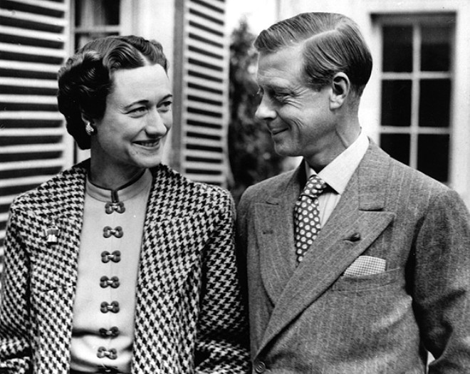 

Wallis Simpson ile ak yaayan ngiltere Kral 8. Edward.


