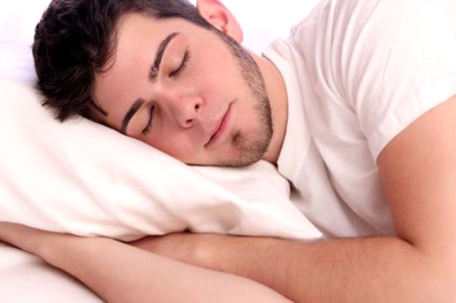 Sz konusu uyku olduunda yastk seimi nemlidir. ok sert ya da ok yumuak yastklar rahat bir uyku asndan pek salkl deil. Uyumadan nce kendinize ve rahatnza en uygun yastk seimin yapmalsnz.
