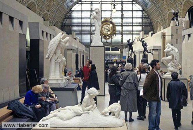 6 - ORSAY MZES (PARS, FRANSA): Buras eskiden bir tren garyd. Daha sonra, ounlukla Fransz sanatna ait, 1848-1915 yllarnda arasnda yaratlm heykeller, resimler, mobilyalar ve fotoraflarn sergilendii dnyann en kapsaml mzelerinden birine dntrld. Mze daha ok ilerinde Monet, Degas, Renoir, Cezanne gibi ressamlarn eserlerinin bulunduu geni izlenimci koleksiyonuyla tannyor.
