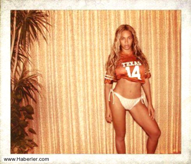 Beyonce, yaynlad mesajnda llerinin grnd gibi olduunu sylese de fotoraflarla dijital olarak oynand ortaya kt.
