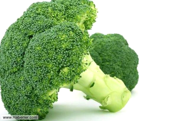 Brokoli: 1 su barda pimi brokoli, yetikinlerin gnlk C vitamini gereksiniminin yarsn karlar. Toksinlerden arndrcdr. Olduka yksek oranda K ve A vitamini ierir. Kalsiyum, magnezyum ve fosfor ise, ieriindeki vitamin ve minerallerden yalnzca bazlardr. Yaplan aratrmalar zellikle kolon ve akcier kanserini nlemede etkili olduunu gsteriyor.

 
