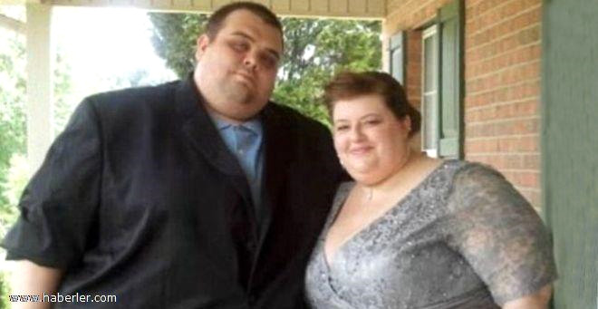 Fazla kilolarndan ikayeti olan 27 yandaki Justin ve ei 26 yandaki Lauren birlikte kilo vermeye karar verdiler.
