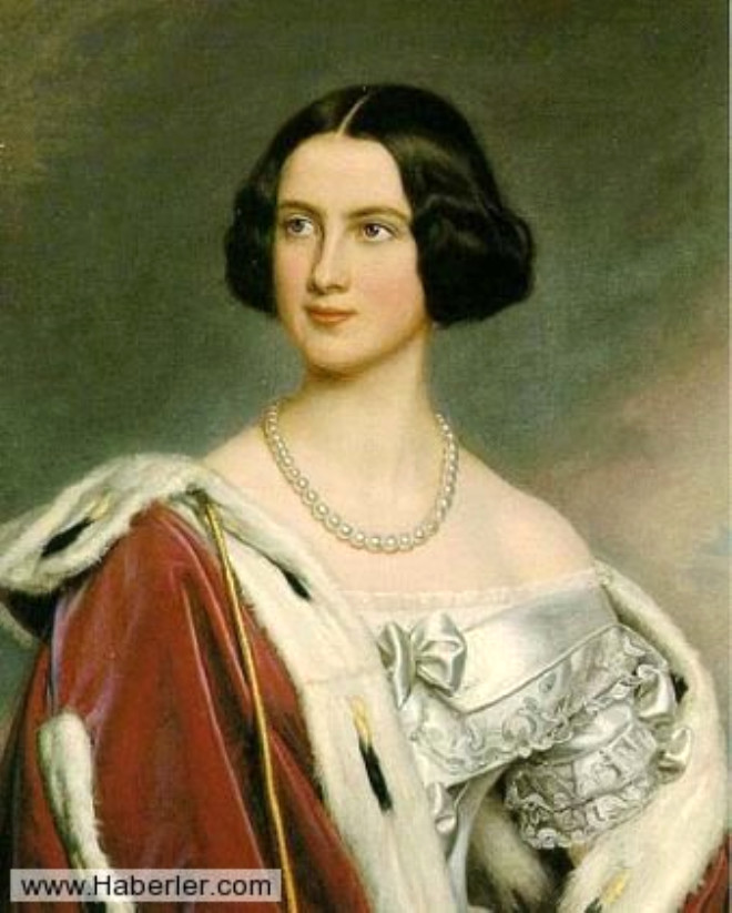 Bavyera Prensesi Alexandra Amalie
