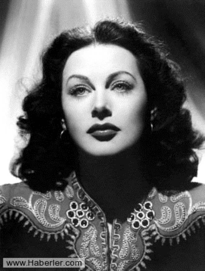 Hedy Lamarr: 2. Dnya Sava srasnda "Gizli letiim Sistemi" gelitirdi ve bu kodlar krlamaz zellikteydi.

 
