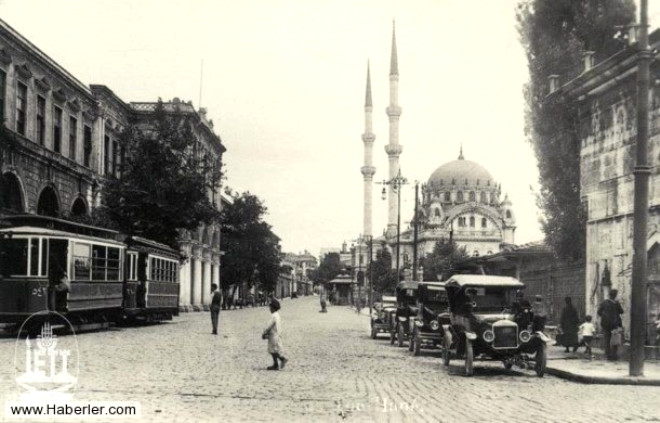 Nusretiye Camii, Tophane (1925)
